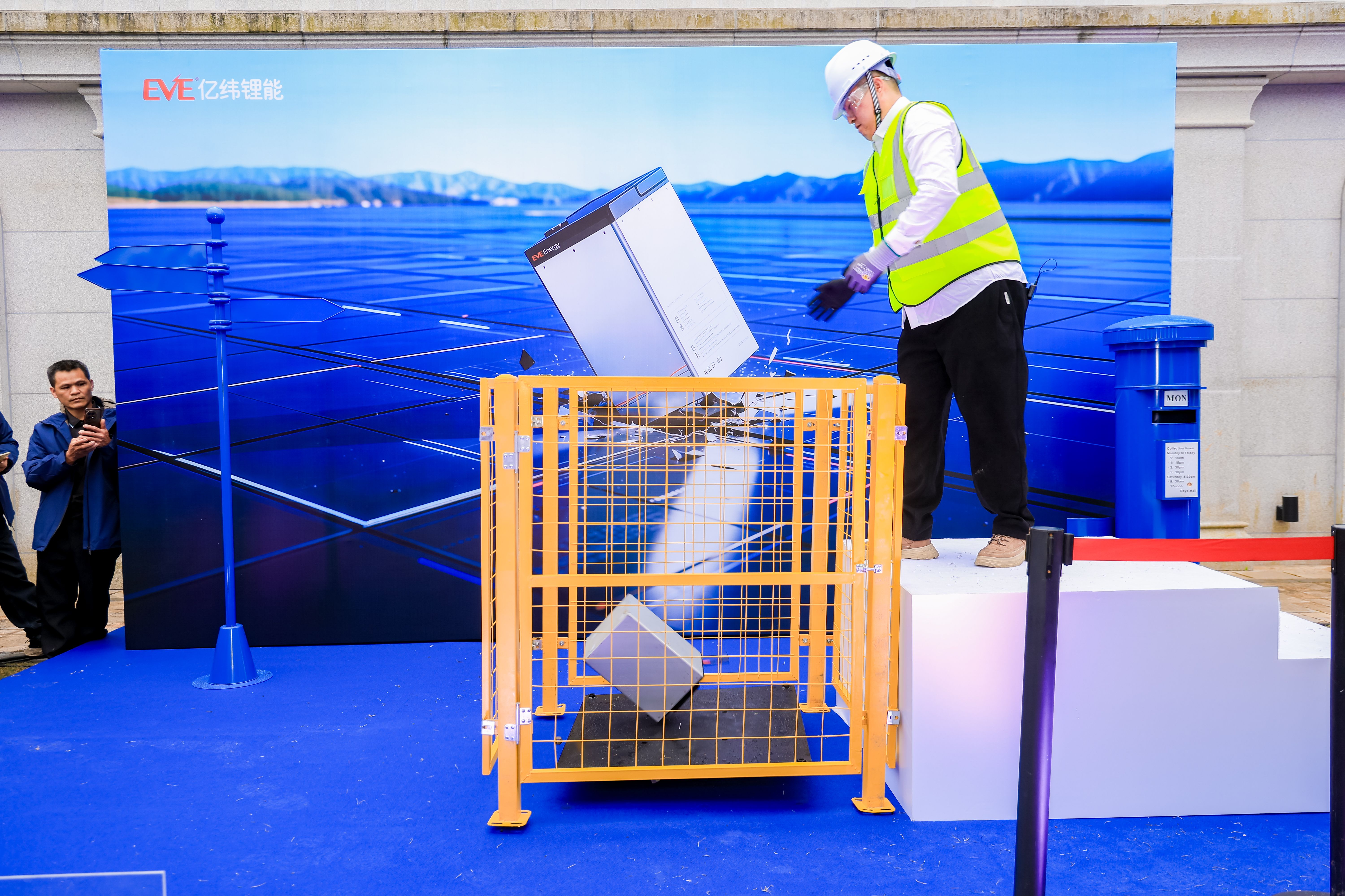 4. 跌落（压缩）.jpg